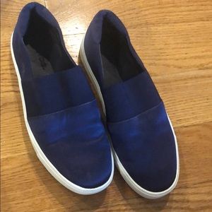 VINCE SLIP ON SHOES 6.5